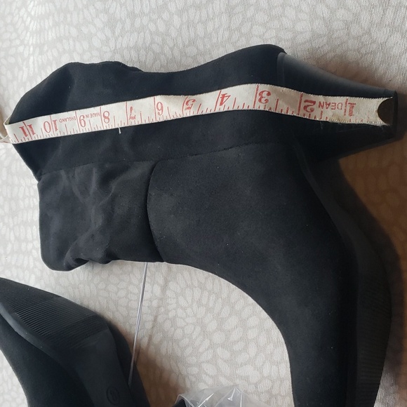 Women's Black Suede Memory Foam Boots Size 8 - NWT - Picture 12 of 13